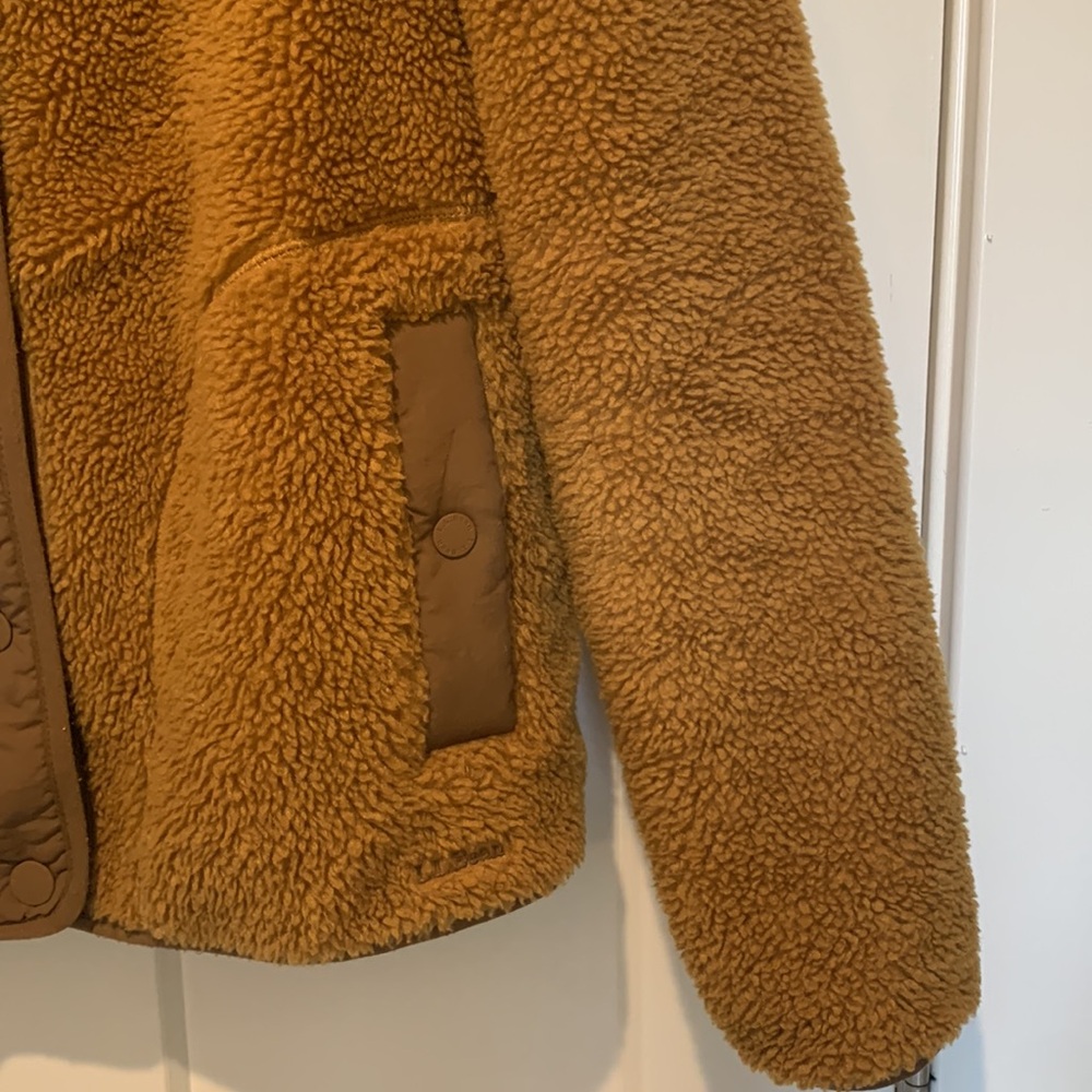 L.L. Bean Women's Mustard/Tan Sherpa Jacket - Picture 4 of 9